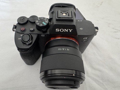 Sony mirrorless camera - sony, iv