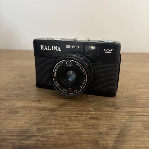 Halina 600 camera - 35-600, lens